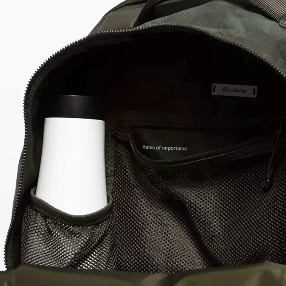 City Adventurer Backpack in Camo - Picture 4 of 7